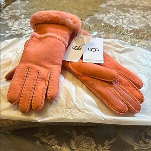 UGG Women's Starfish Pink Sheepskin Seamed Leather Gloves